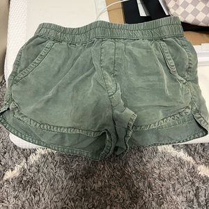 Baggy American eagle shorts